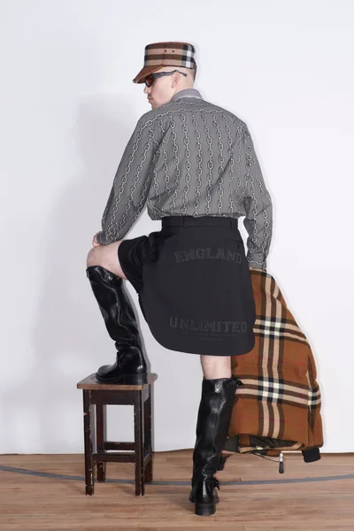 Look 18